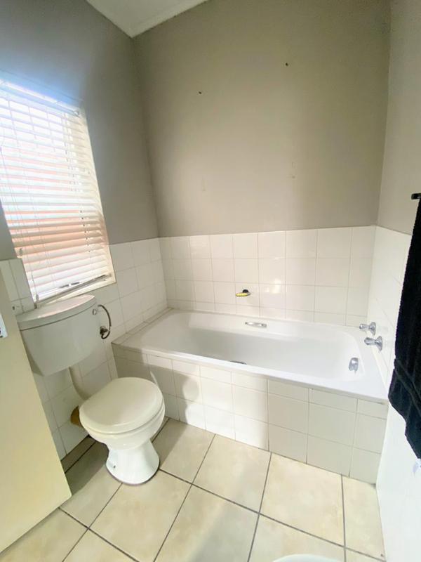 2 Bedroom Property for Sale in Mitchells Plain Central Western Cape